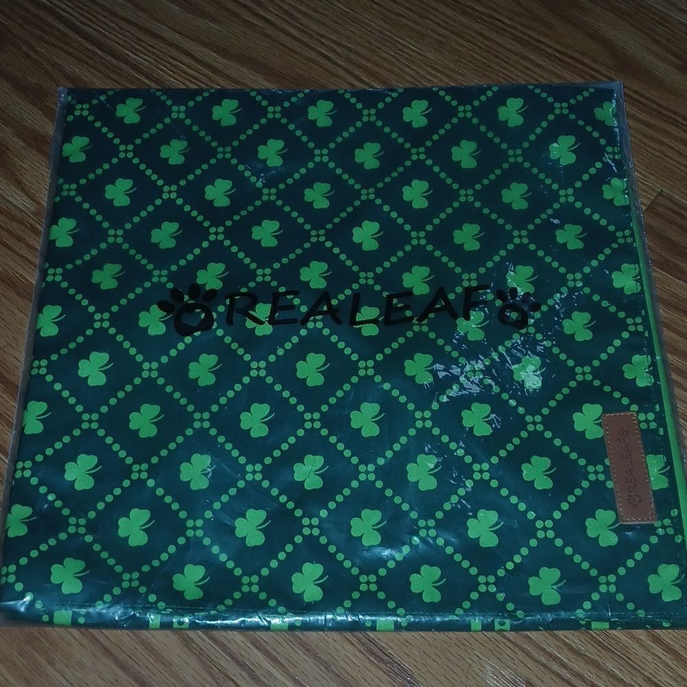 Realeaf St. Patrick's Day Dog Bandanas 2 Pack, Reversible Shamrock Print… NEW